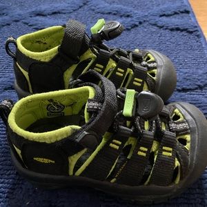 Keen size 8T sandals